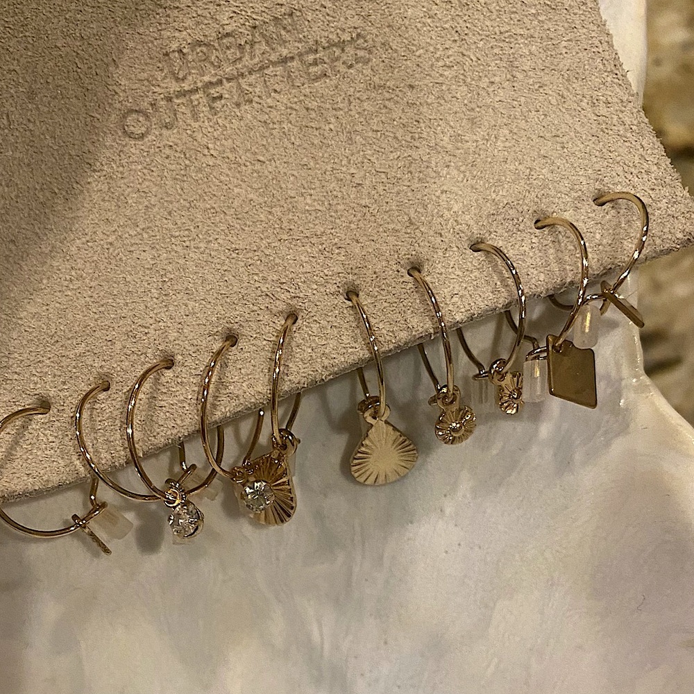 uo earring set